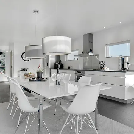 3 Bedroom Stunning In * Broager